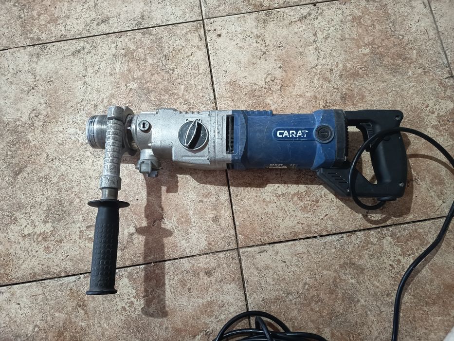 Mașina de carotat marca carat