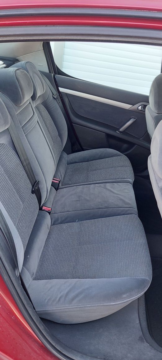 Peugeot 407 2.0 HDI 136