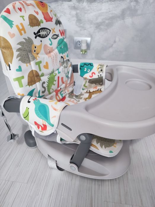 Înălțător scaun bebe pentru masa