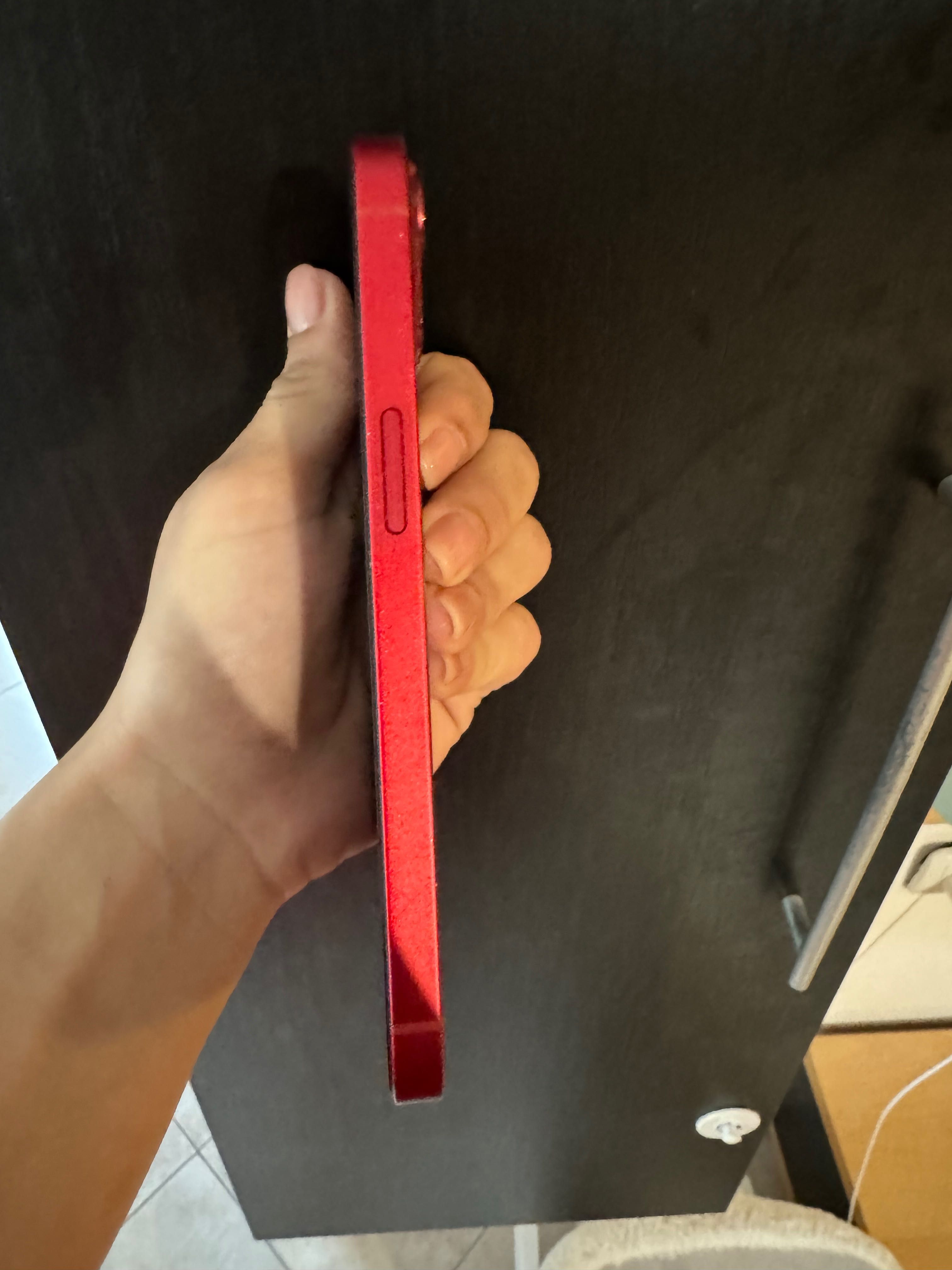 iPhone 13 128GB Red