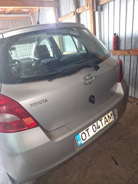 Toyota Yaris 1.3 benzina si gaz an 2007 115.000km