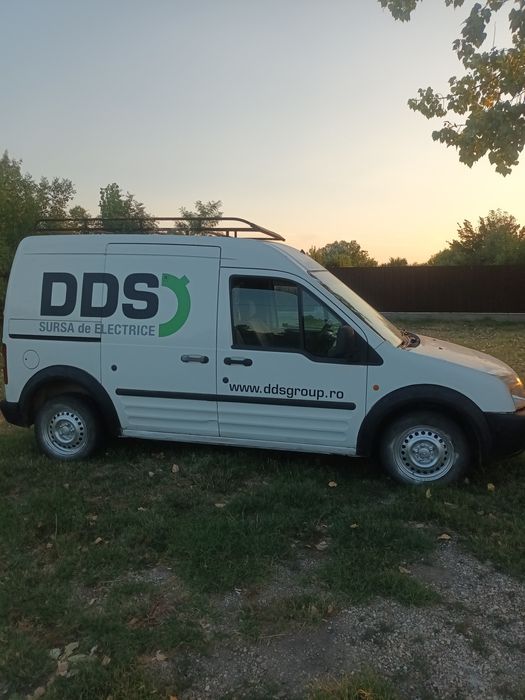 Ford transit connect + 1 complet de piese