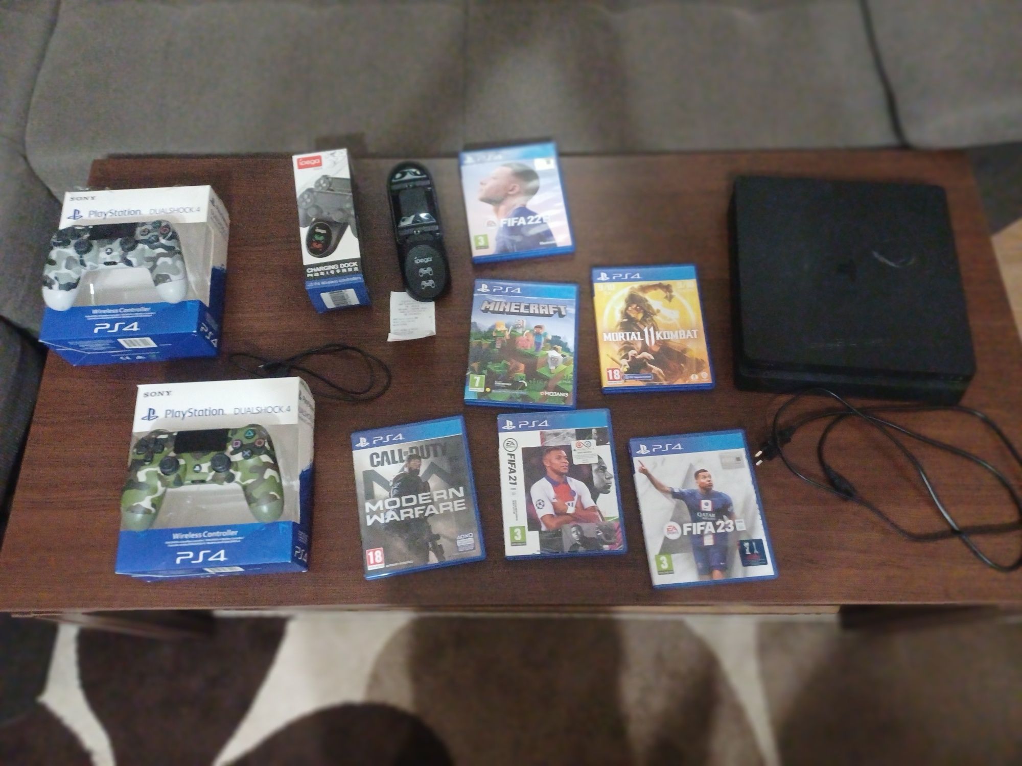 Playstation 4 slim 1000gb