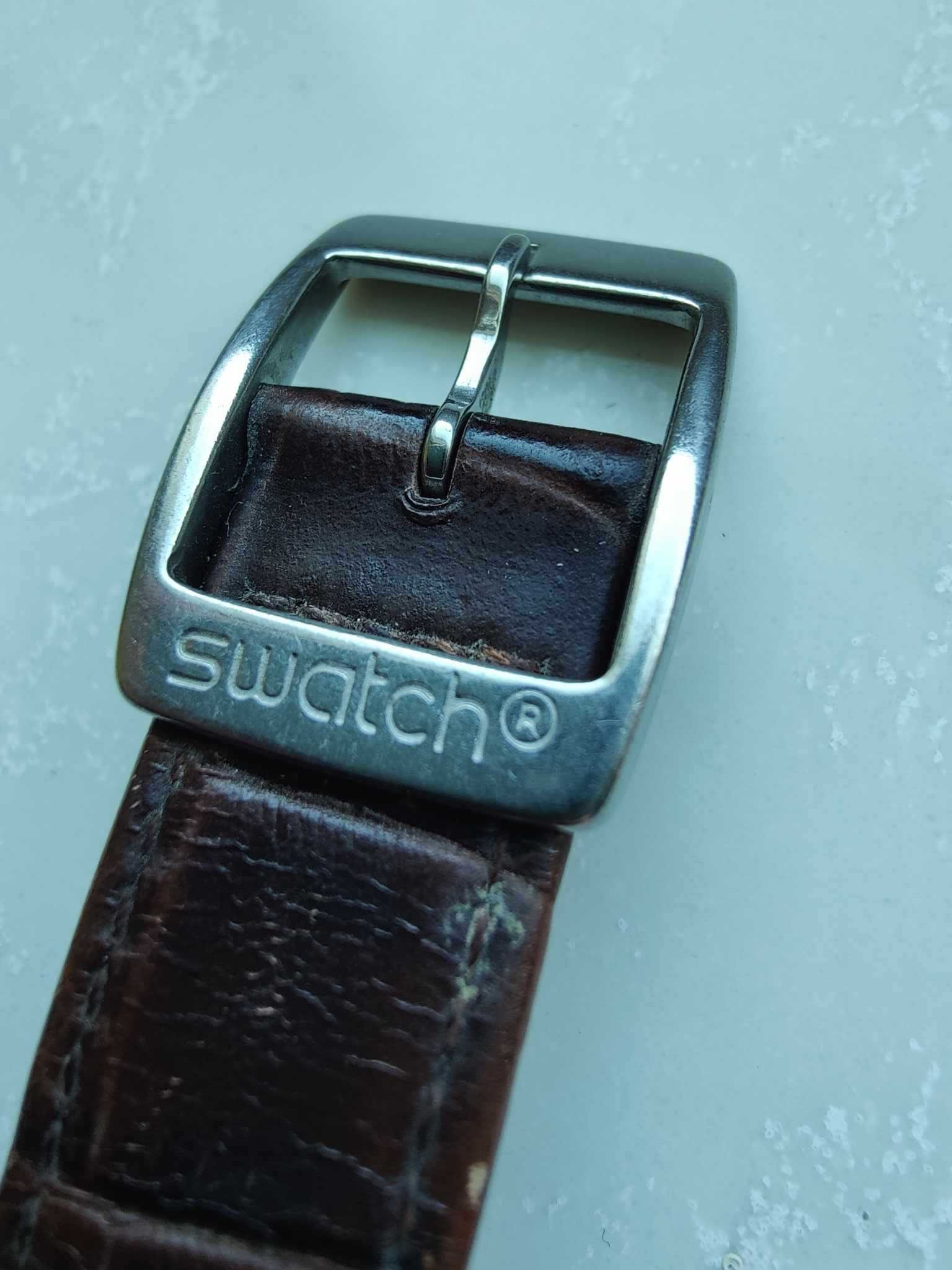 Часовник Swatch Irony с кожена каишка