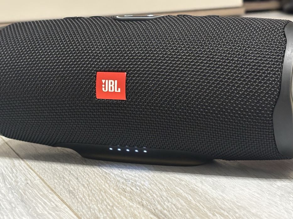 JBL Charge 4