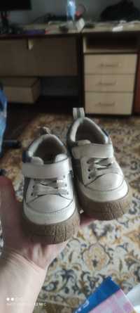 Обувь детская в отличном состоянии