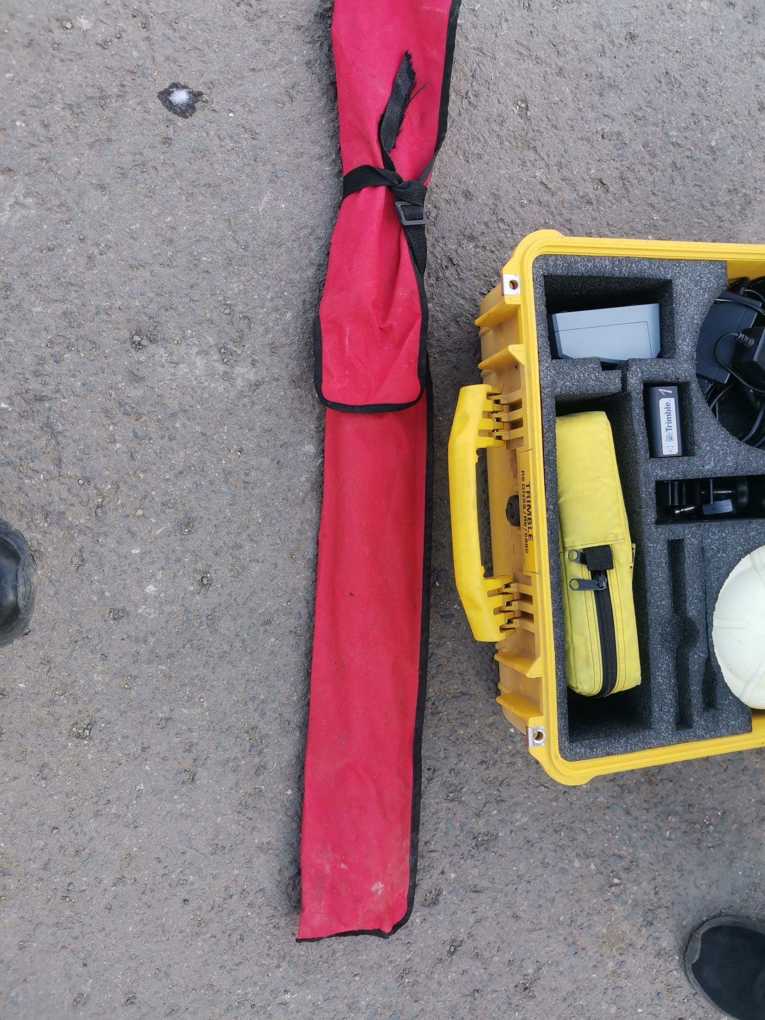Тримбл, Trimble R8, геодези