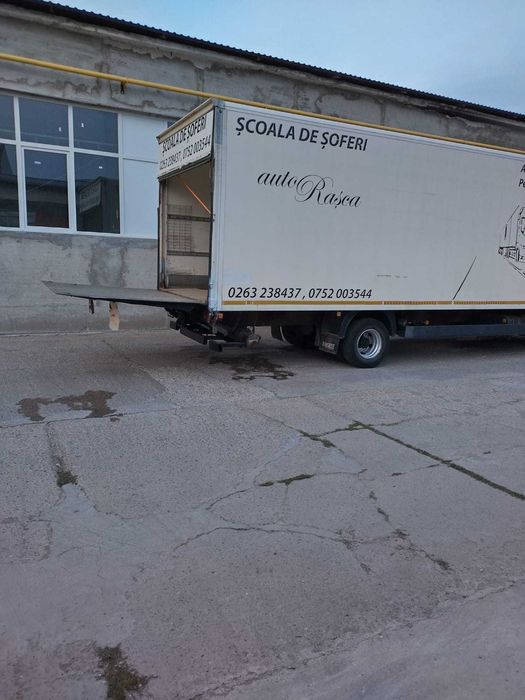 Camion MAN LE12.220 agreat scoala de soferi