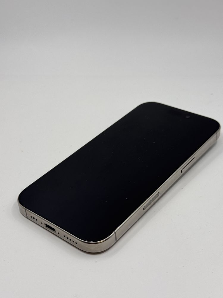 Magazin vinde iphone 16 Pro 256GB 100% Grad B Garantie 24 luni