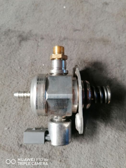 Pompă înaltă presiune Audi a4 b8 motor 1.8 tfsi cod motor CABA benzină