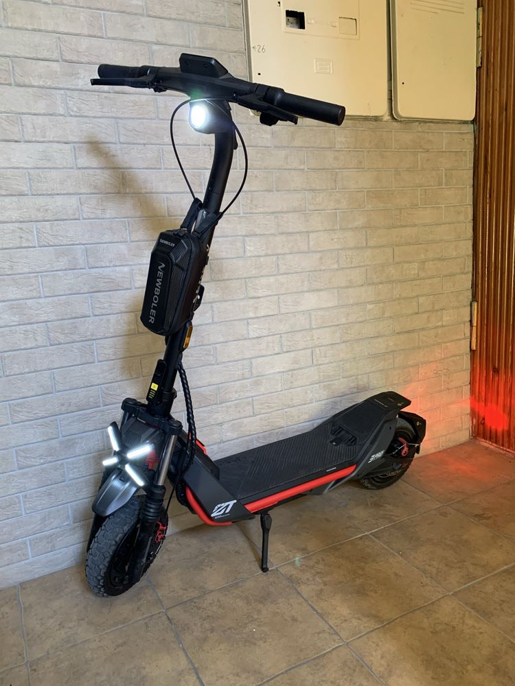 Segway ninebot zt3 pro электросамокат