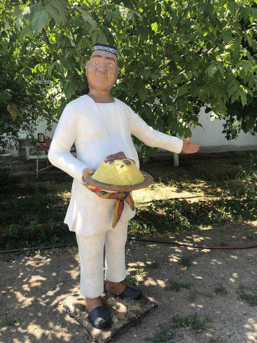 Скульптура Рекламная Фигура повар с пловом. Высота 180 см