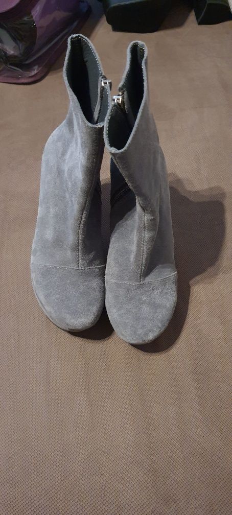 Botine piele intoarsa dama