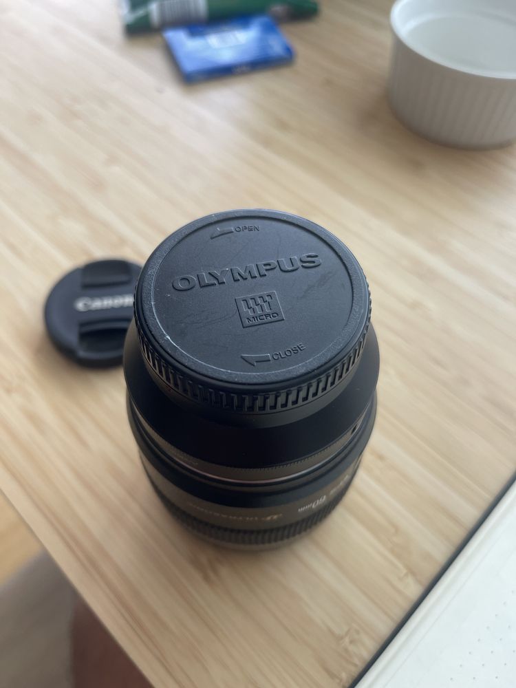 Canon EFS 60mm f2.2 Macro