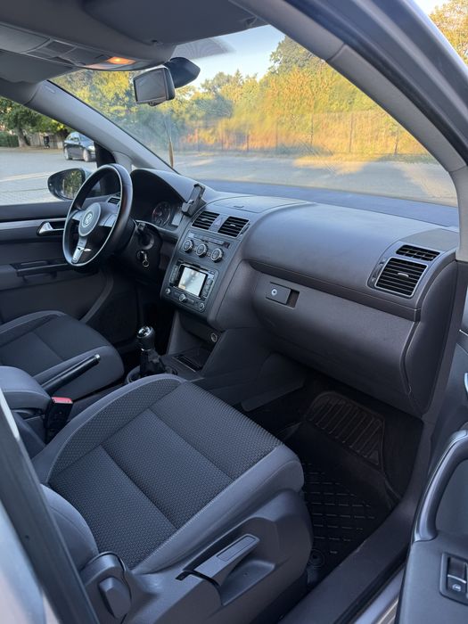 VW Touran 1.6 Tdi 105 Cp