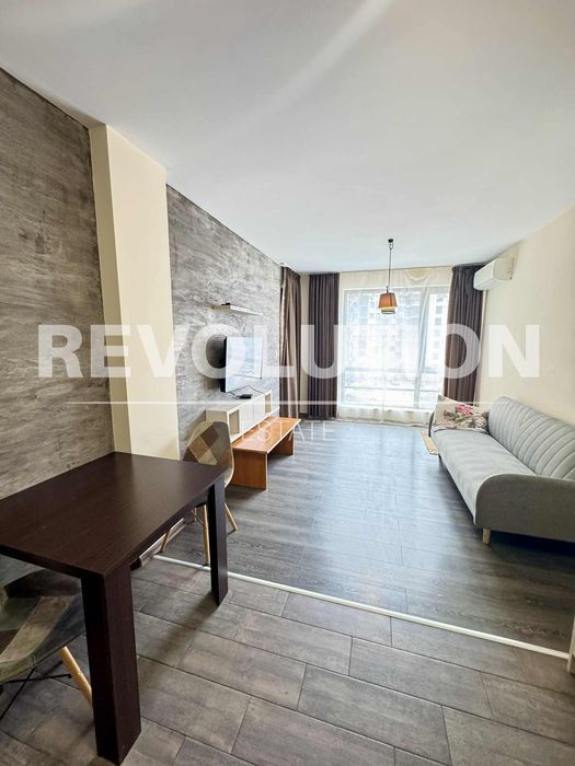 Дава се под наем Тристаен апартамент в Пловдив, Южен - 88 кв.м за 511 € - Снимка #1