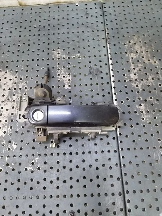 Maner usa stanga fata audi a4 b7 8e