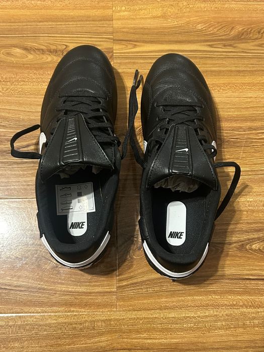 Ghete de fotbal nike