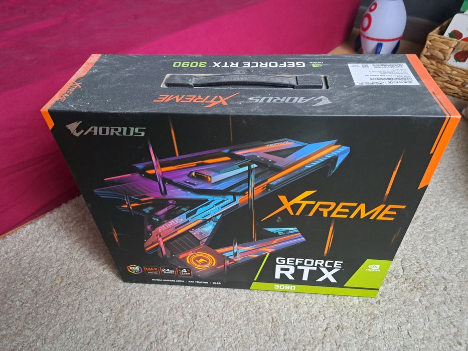 Vand placa video Nvidia RTX 3090 Aorus Extreme