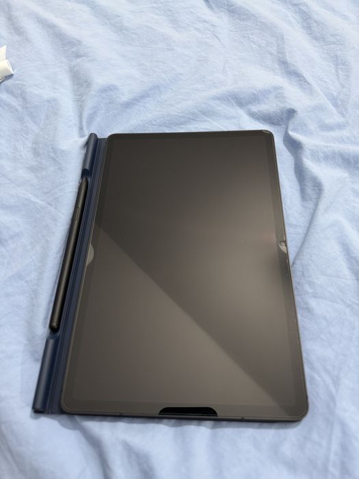 Samsung Galaxy Tab S8 5G+Wi-Fi, 128 GB, cu husa originala si S-Pen