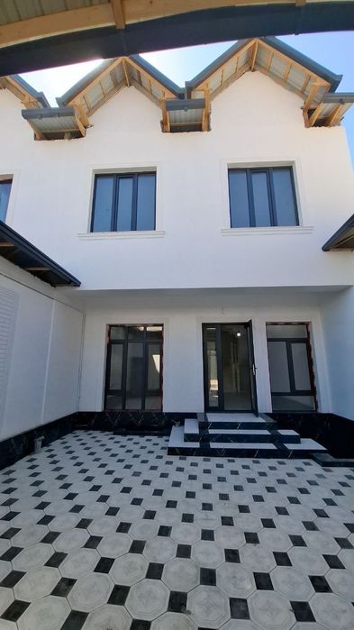 Продаётся Домик Чиланзар Махалля Катта кани 2 сотки. 7 соток