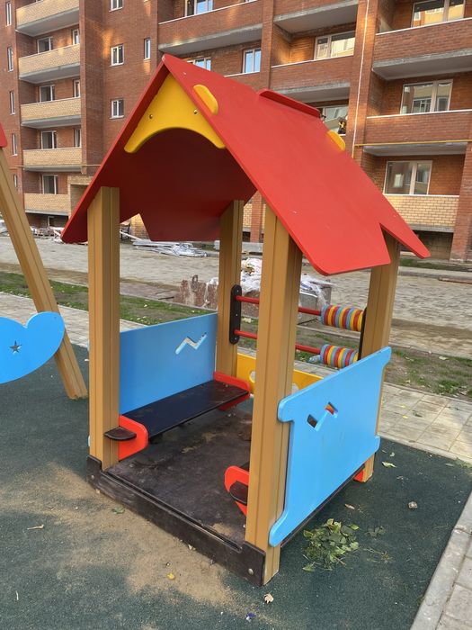 Детская площадка, качеля, карусель, горка