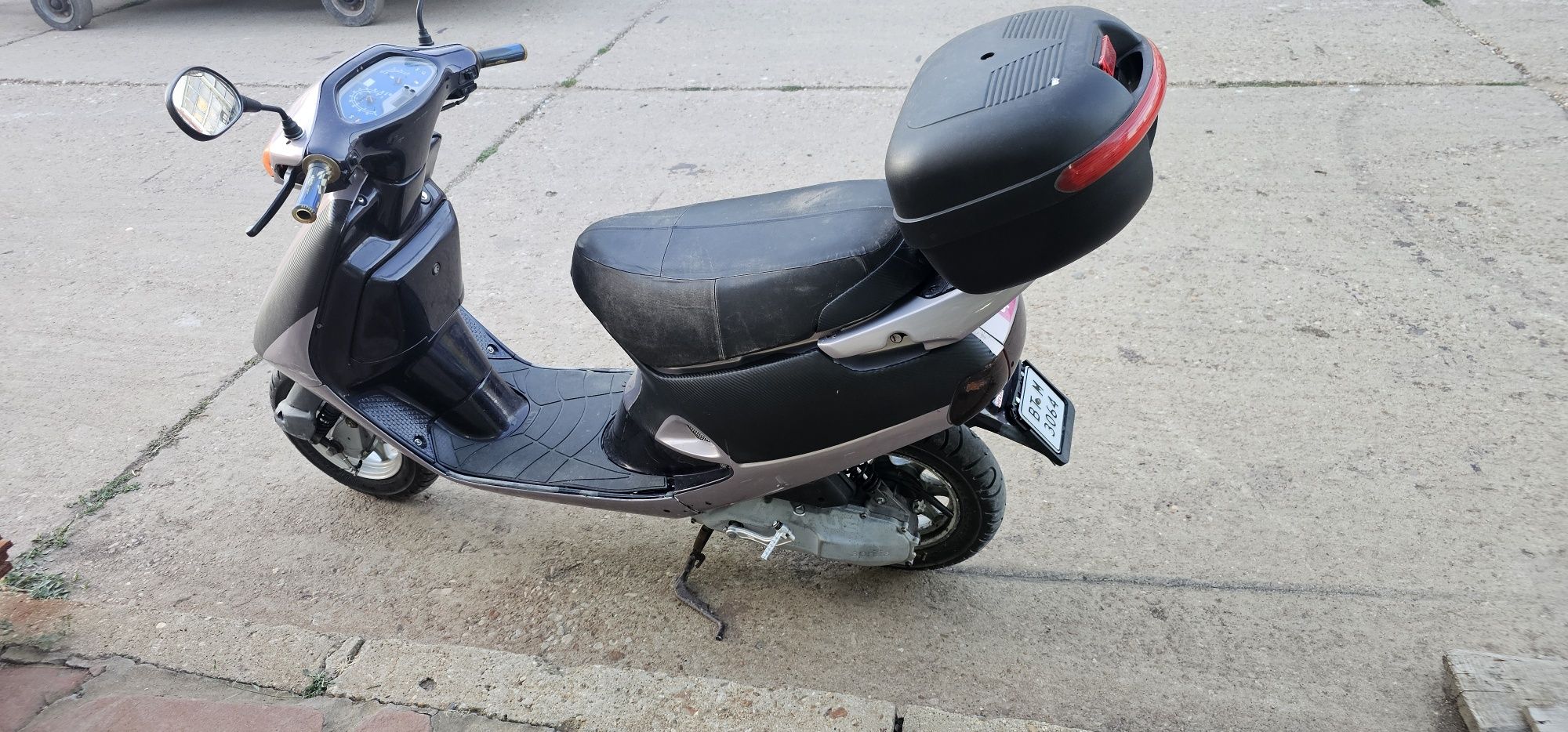 aprilia amico 50
