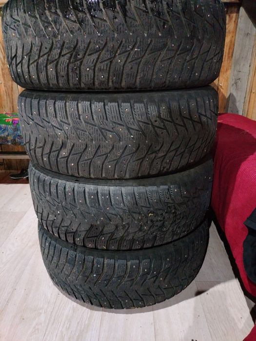 Продам зимняя резина на 18