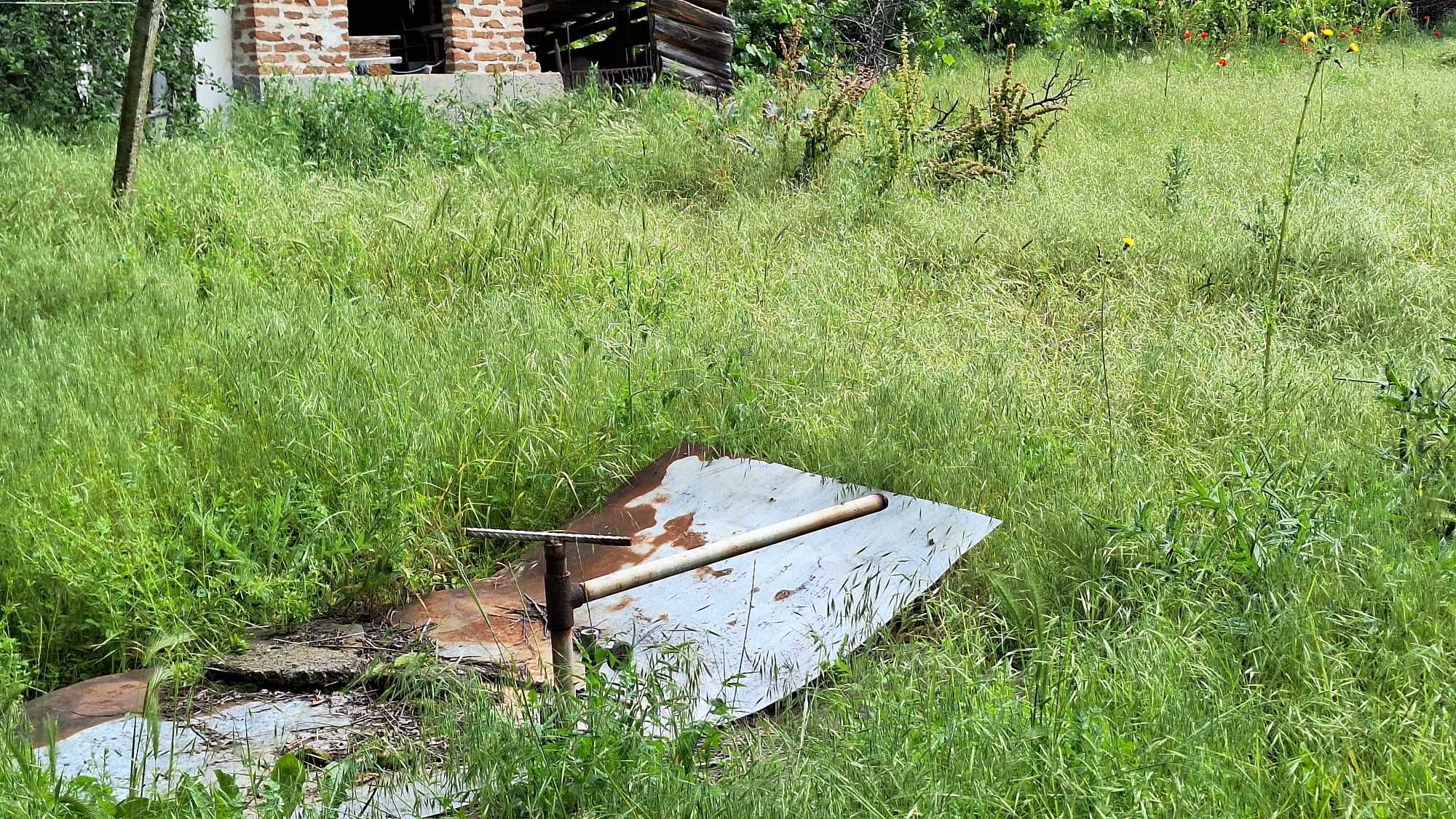 Продава къща в с.Конуш