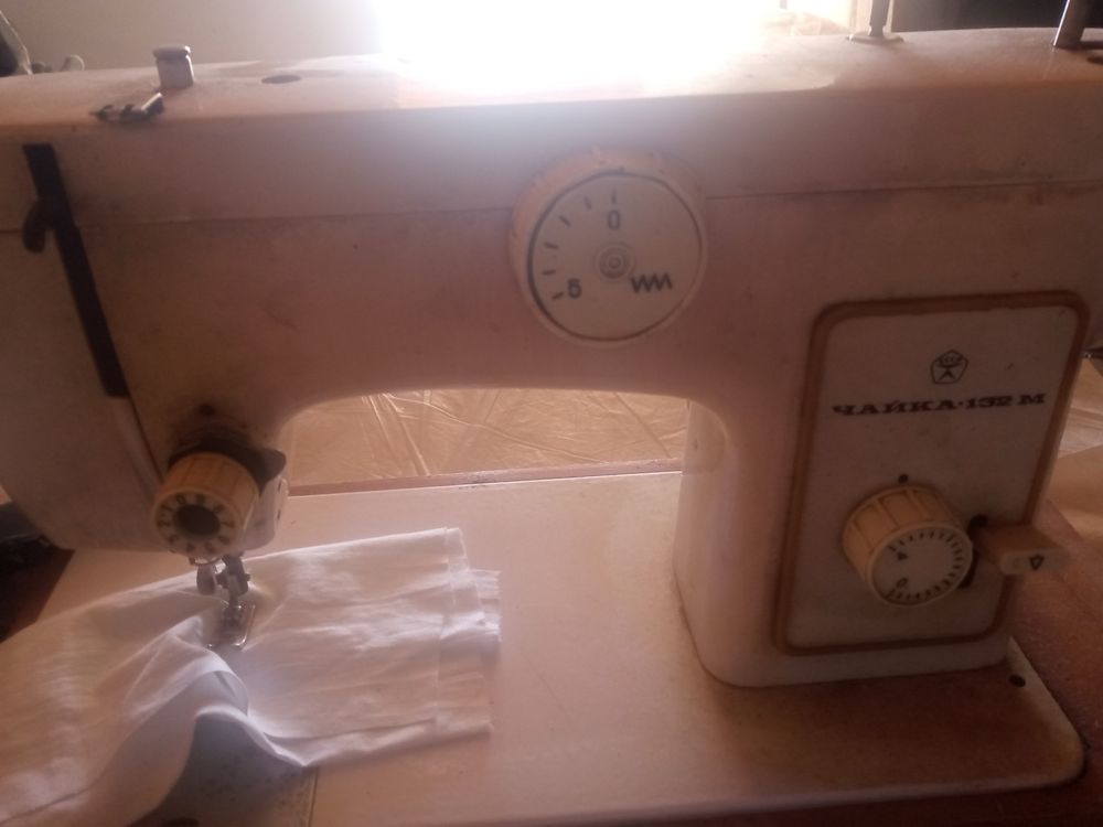 Продается швейная машинка «Чайка»