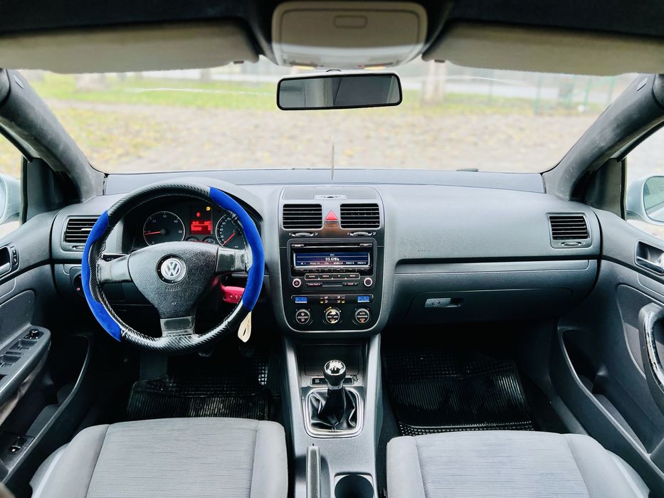 Volkswagen Golf V 2008 1.9 diesel