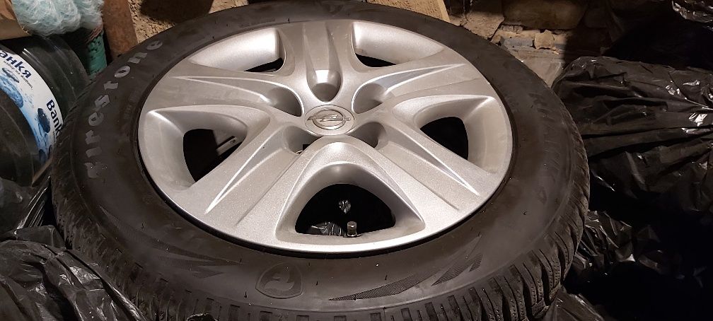 Гуми Firestone 225/55/17 с джанти за опел Инсигния