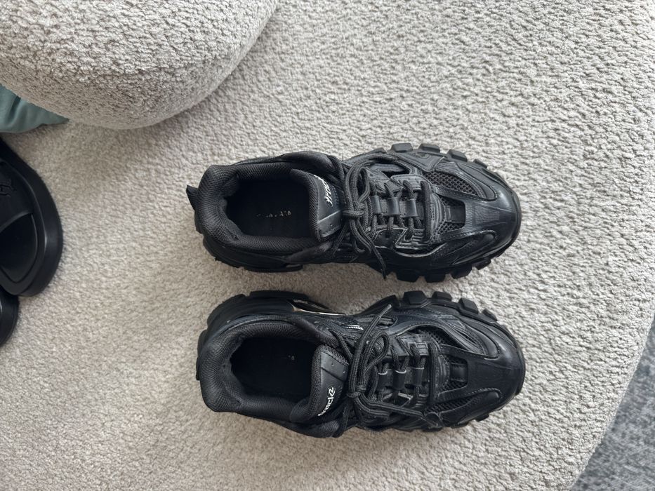 Balenciaga track 2 - 37
