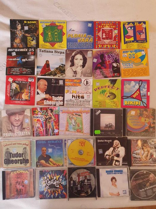 Suport CD/DVD si CD-uri muzica pentru casa