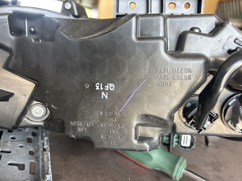 Фар за Nissan Ariya