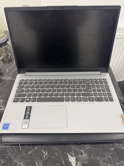 Laptop Lenovo IdeaPad 1i