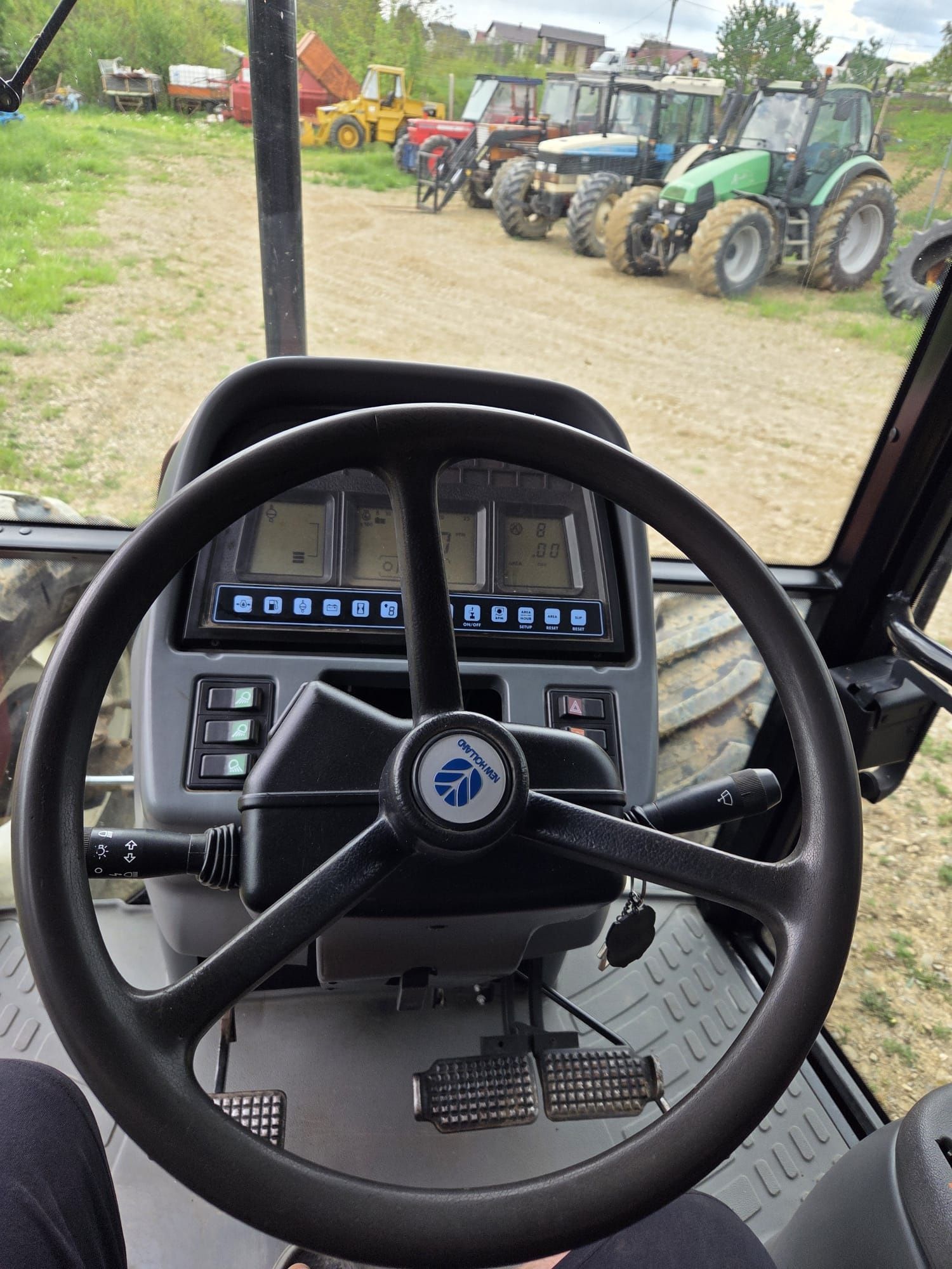 New Holland Ts 110