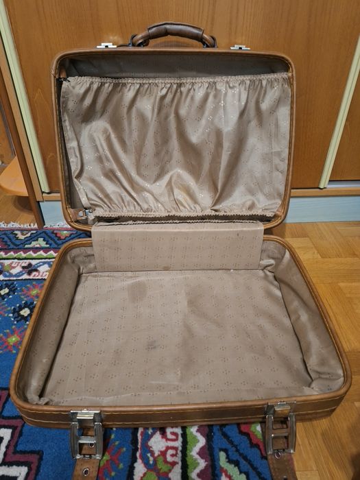 Ретро куфар на LOUIS VUITTON