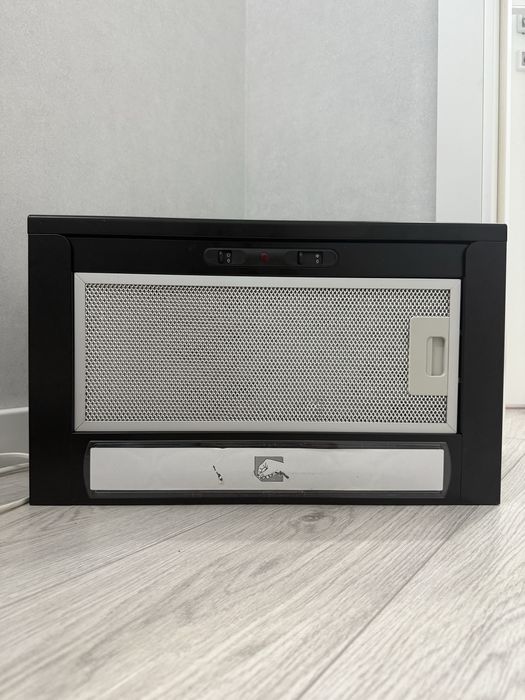 Продам новую вытяжку