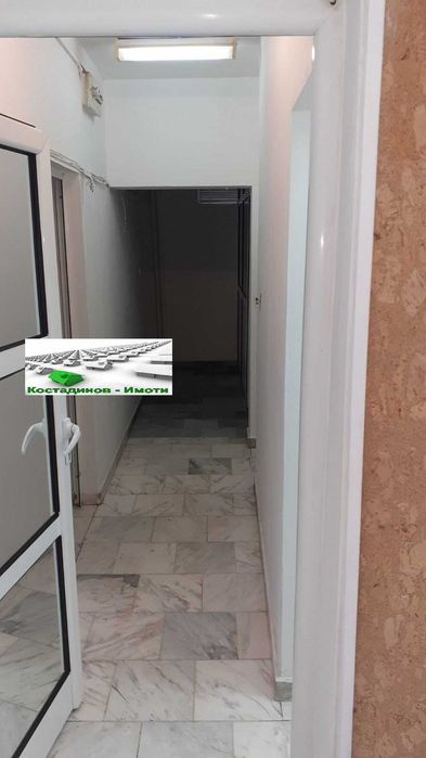 Дава се под наем Офис в Пловдив, Южен - 255 кв.м за 866.49 € - Снимка #4