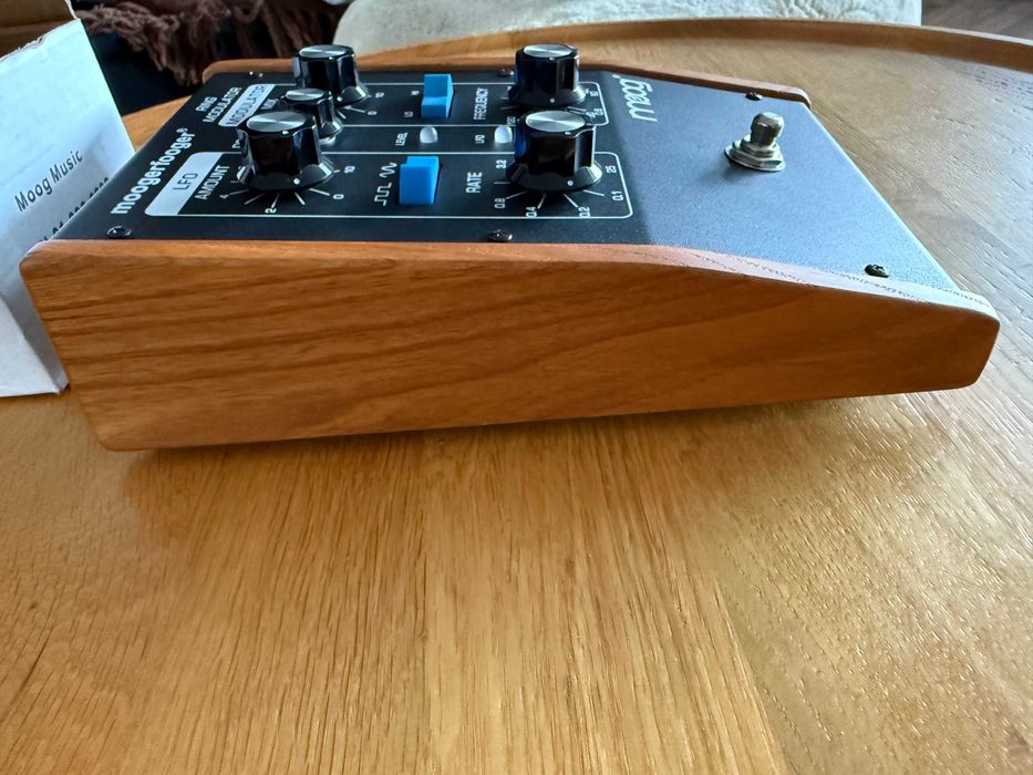 Moog MF-102 Moogerfooger Ring Modulator