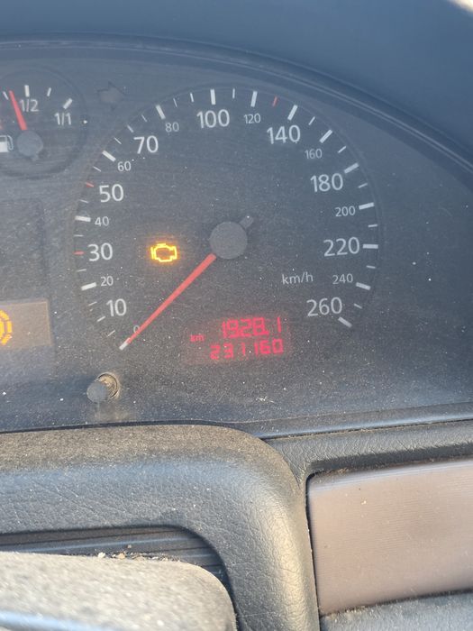 Audi A4 1.6 benzina – An 2000 – 231.000 km reali