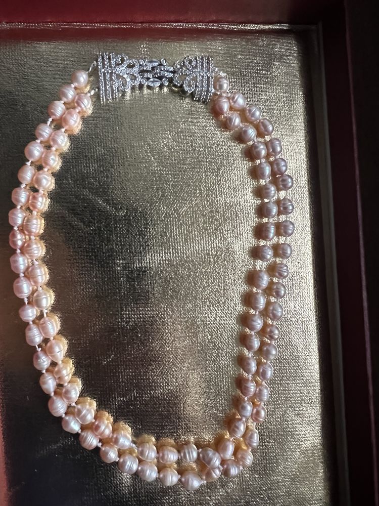 Coliere hand made din perle de cultura