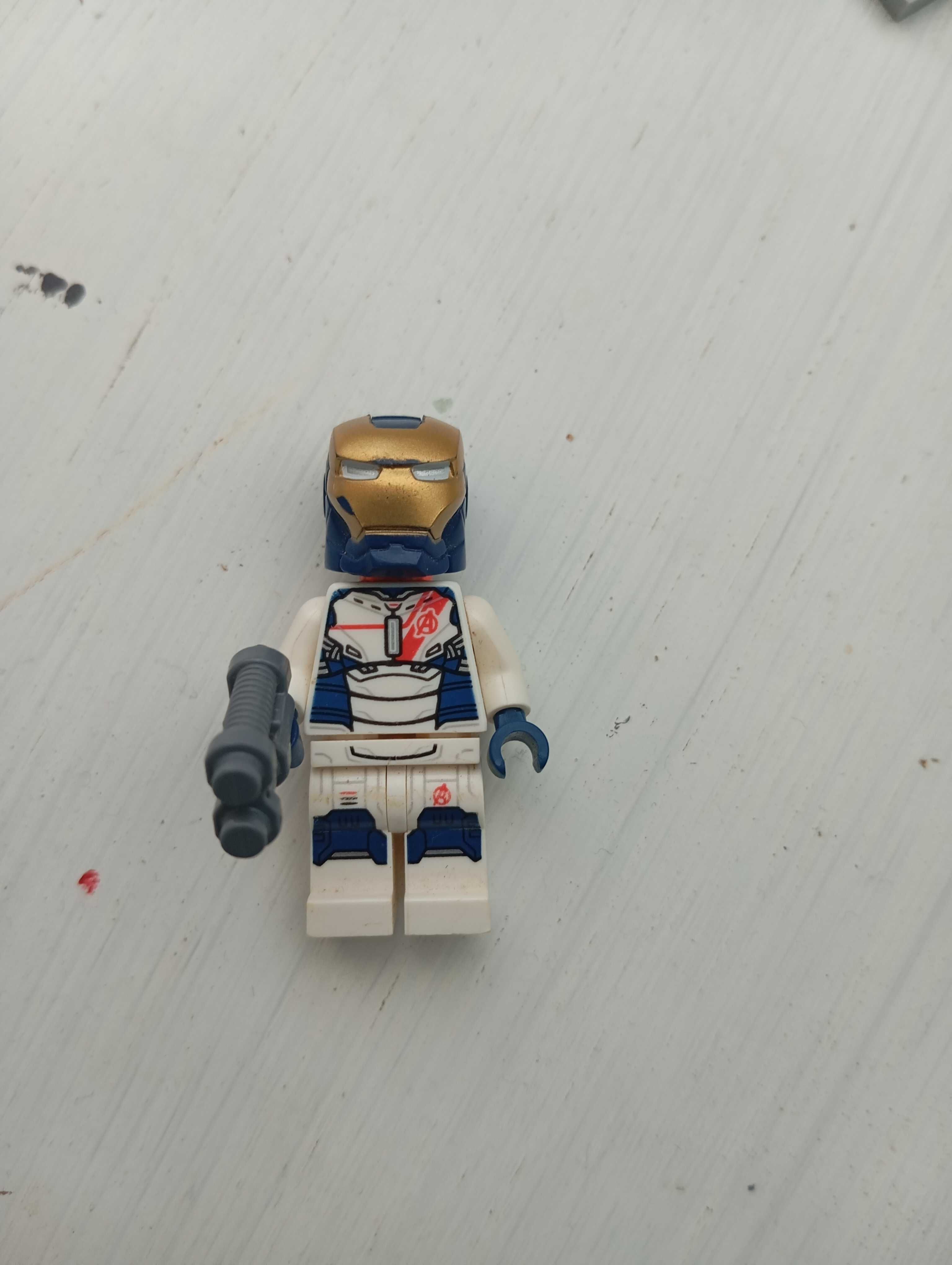 Lego iron man фигурка