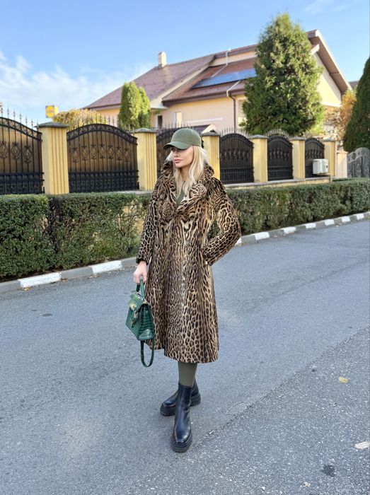 Haină din blană naturală de Ocelot ( leopard)