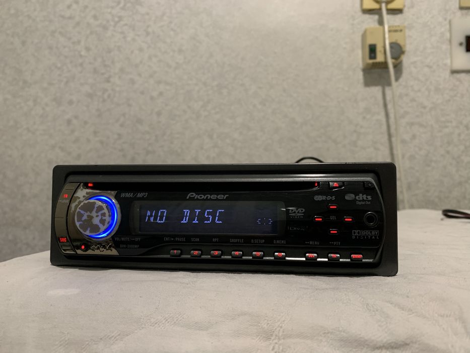 Авто DVD плеър Pioneer