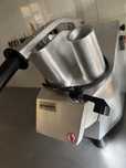 Robot tocat/ras (legume/branzeturi)