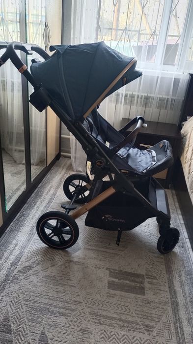 Продаю новую детскую коляску