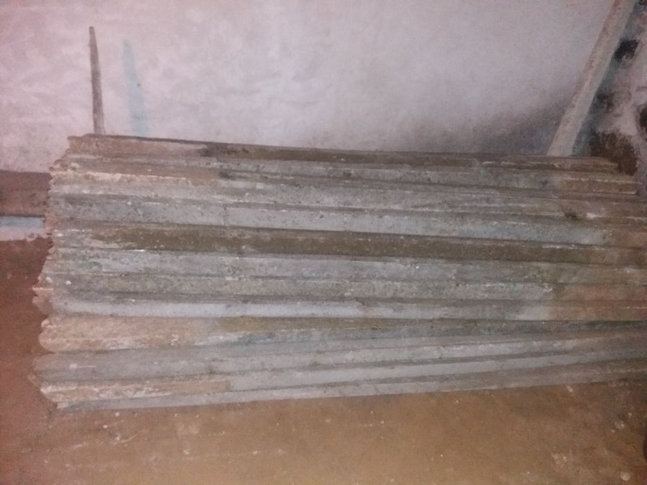 Stalpi din beton folositi