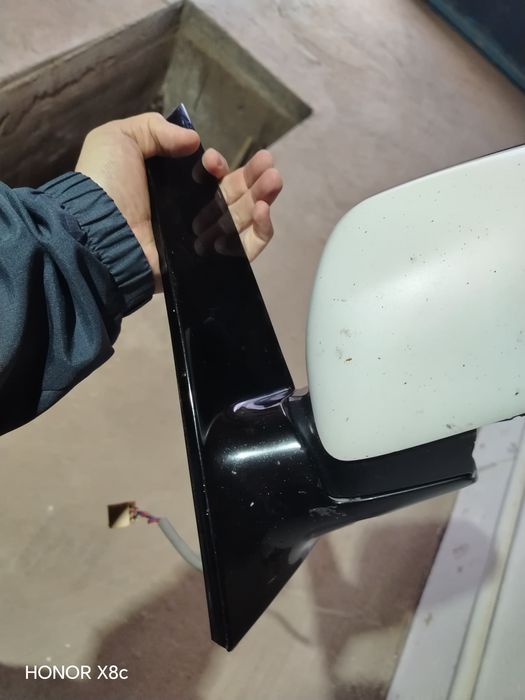 Тойота Ипсумға айна сол жағы